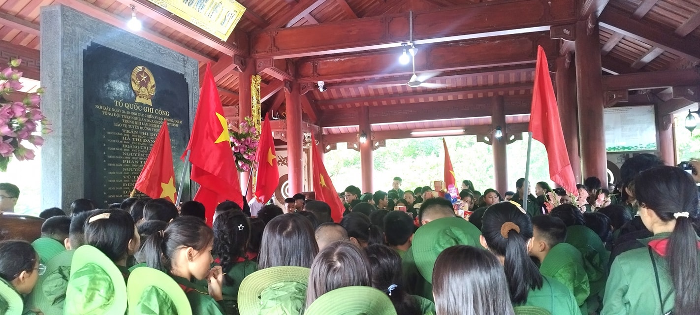 CHÀO MỪNG 79 NĂM NGÀY QĐND VN VÀ 34 NĂM NGÀY QUỐC PHÒNG TOÀN DÂN.